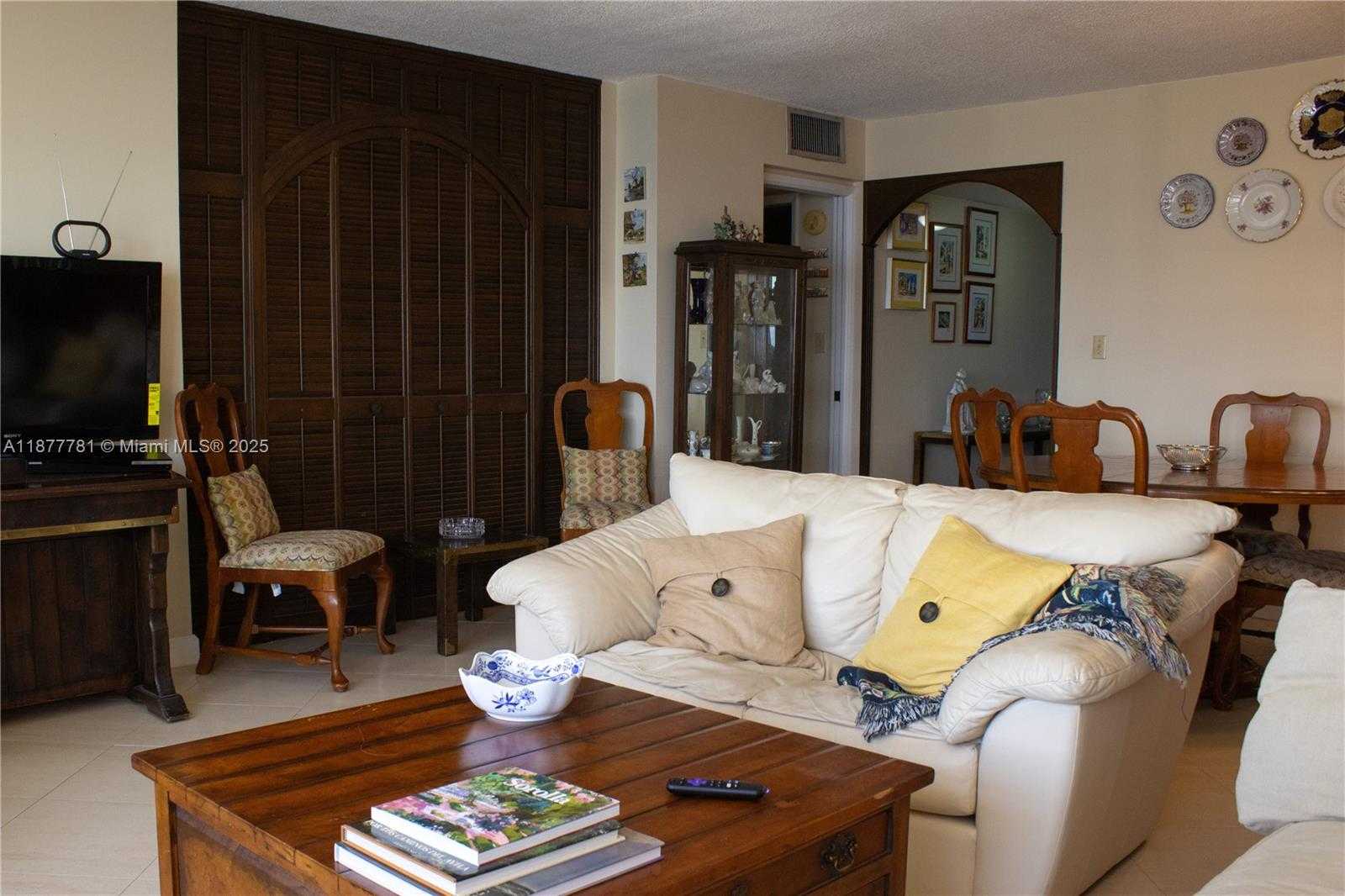 Small Image of 1865 BRICKELL AVE #A2111, Miami Number 6