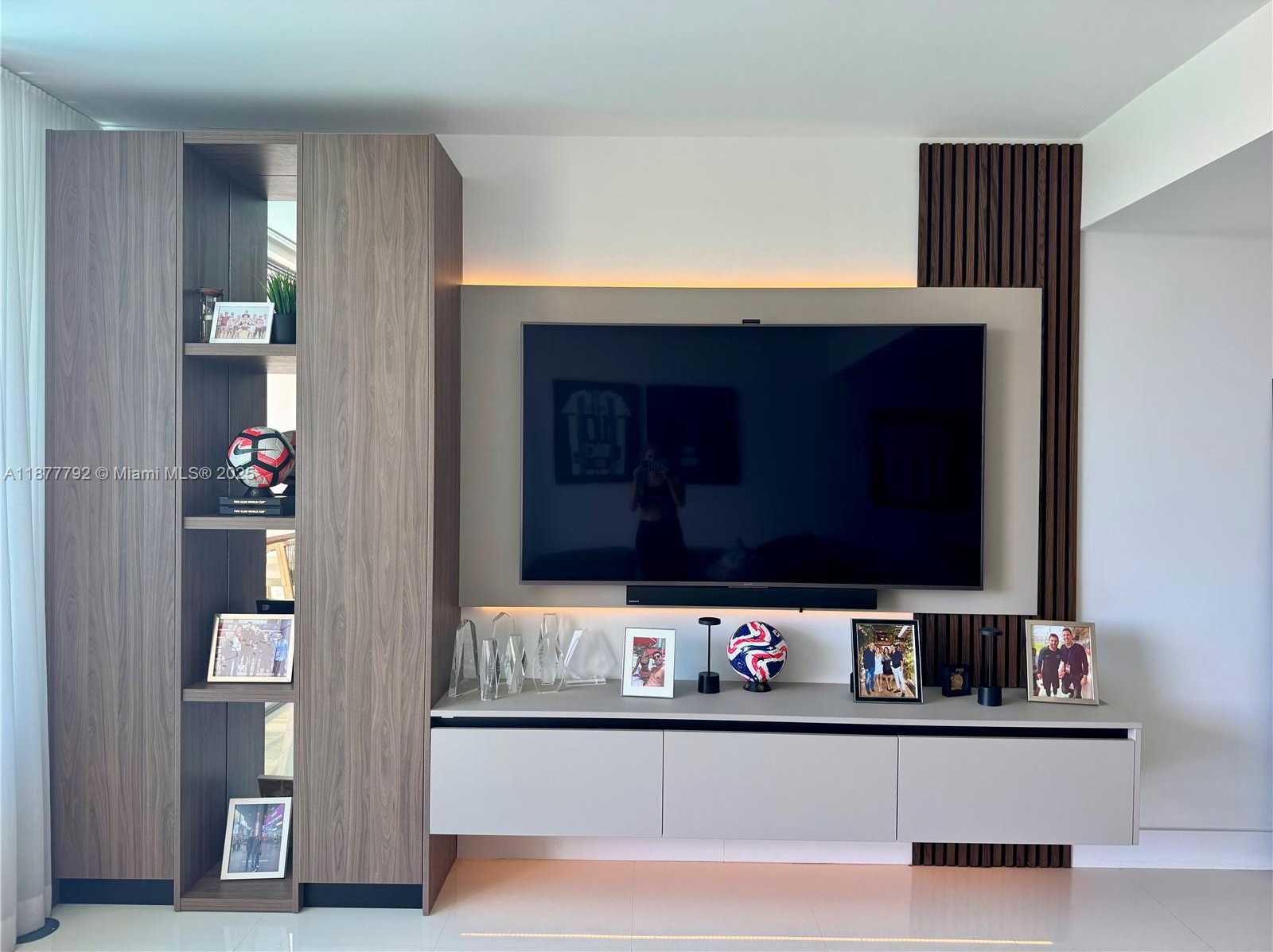 Small Image of 2950 NORTH EAST 188TH ST #443, Aventura Number 3