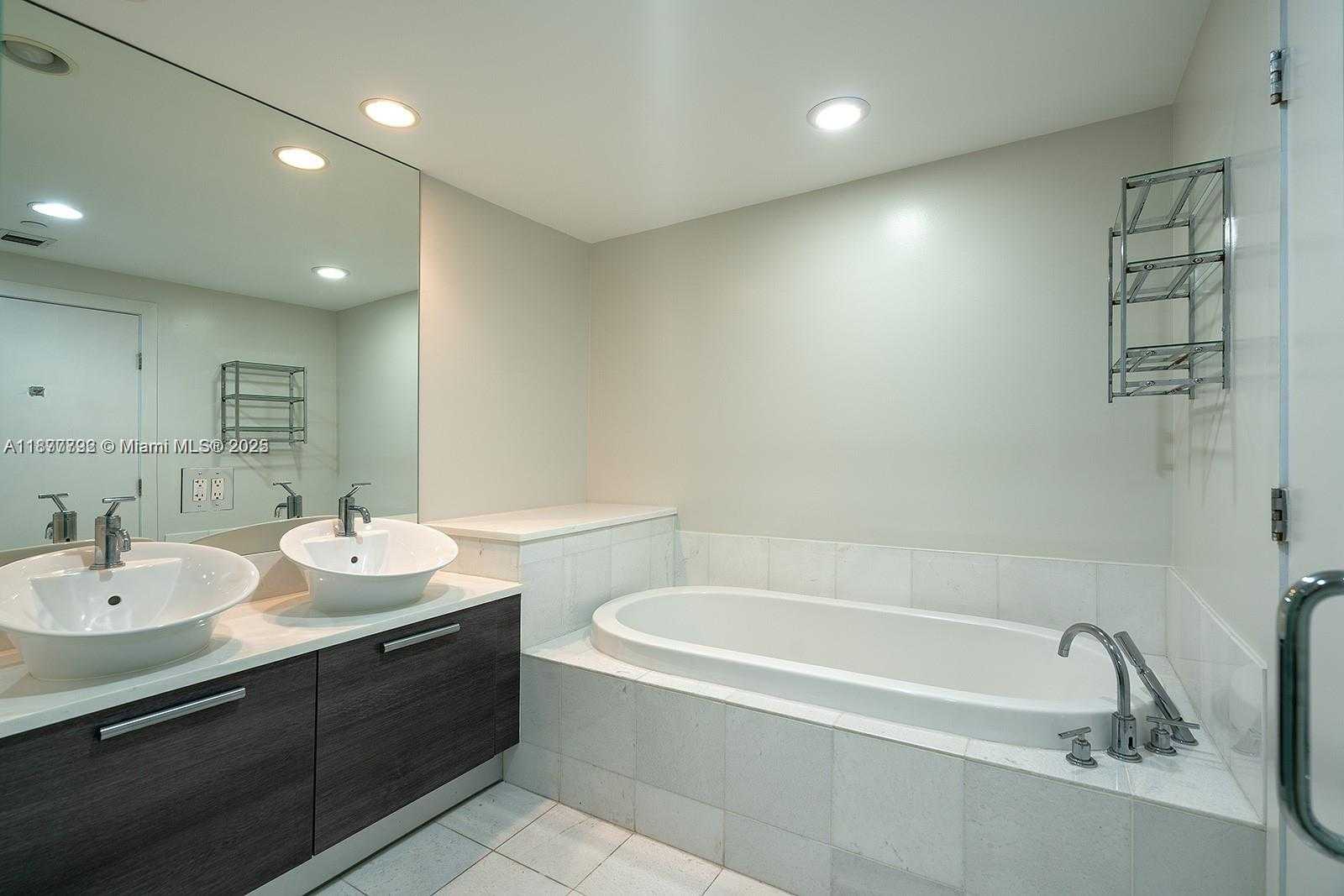 Small Image of 2950 NORTH EAST 188TH ST #443, Aventura Number 31
