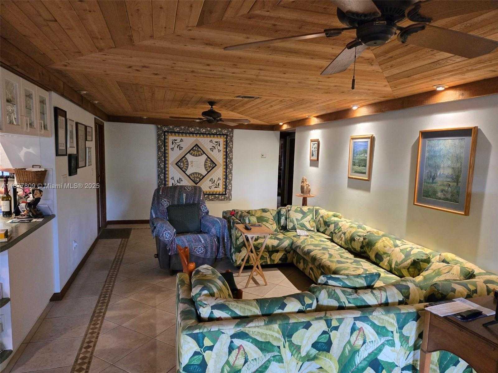 Small Image of 7322 STARDUST DR, Unincorporated Dade County Number 11