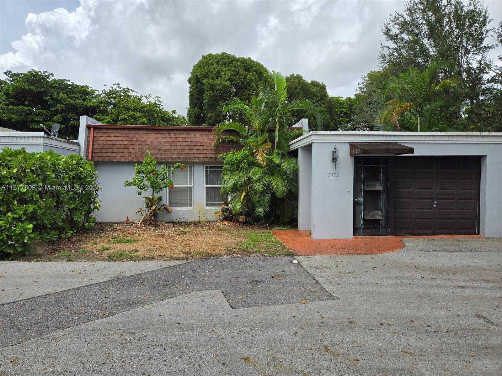 Small Image of 7322 STARDUST DR, Unincorporated Dade County Number 27