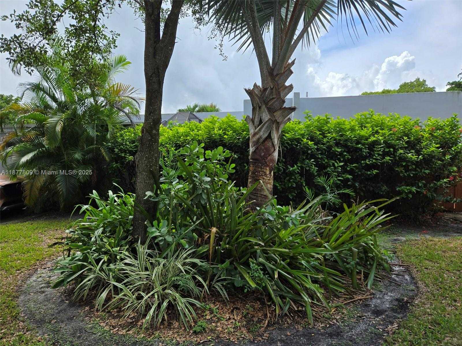 Small Image of 7322 STARDUST DR, Unincorporated Dade County Number 6