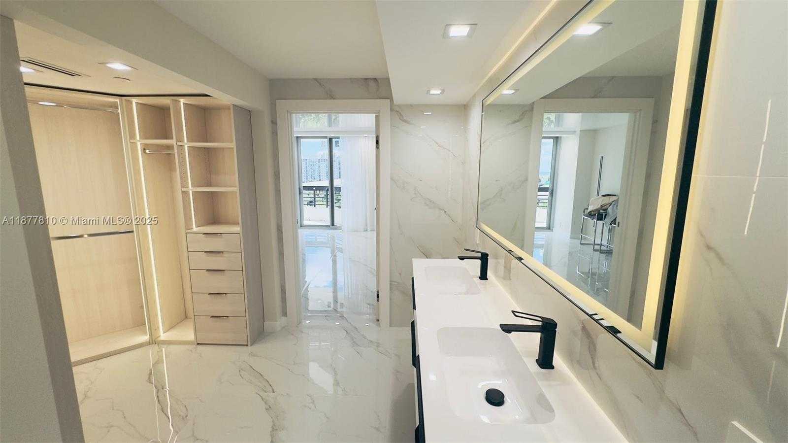 Small Image of 3500 MYSTIC POINTE DR #1107, Aventura Number 34