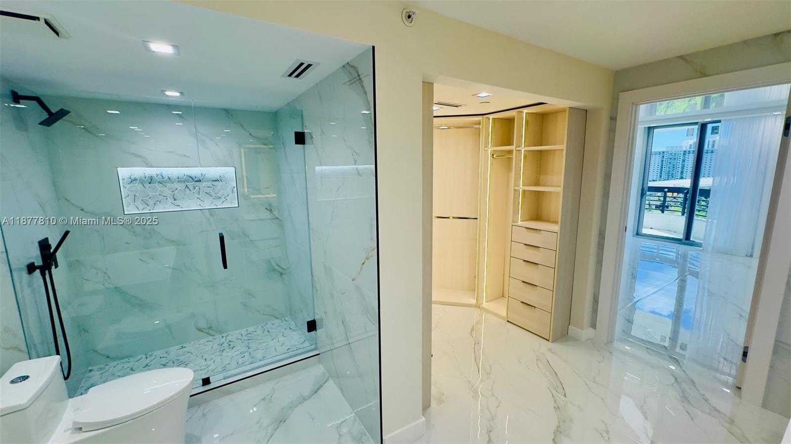 Small Image of 3500 MYSTIC POINTE DR #1107, Aventura Number 35