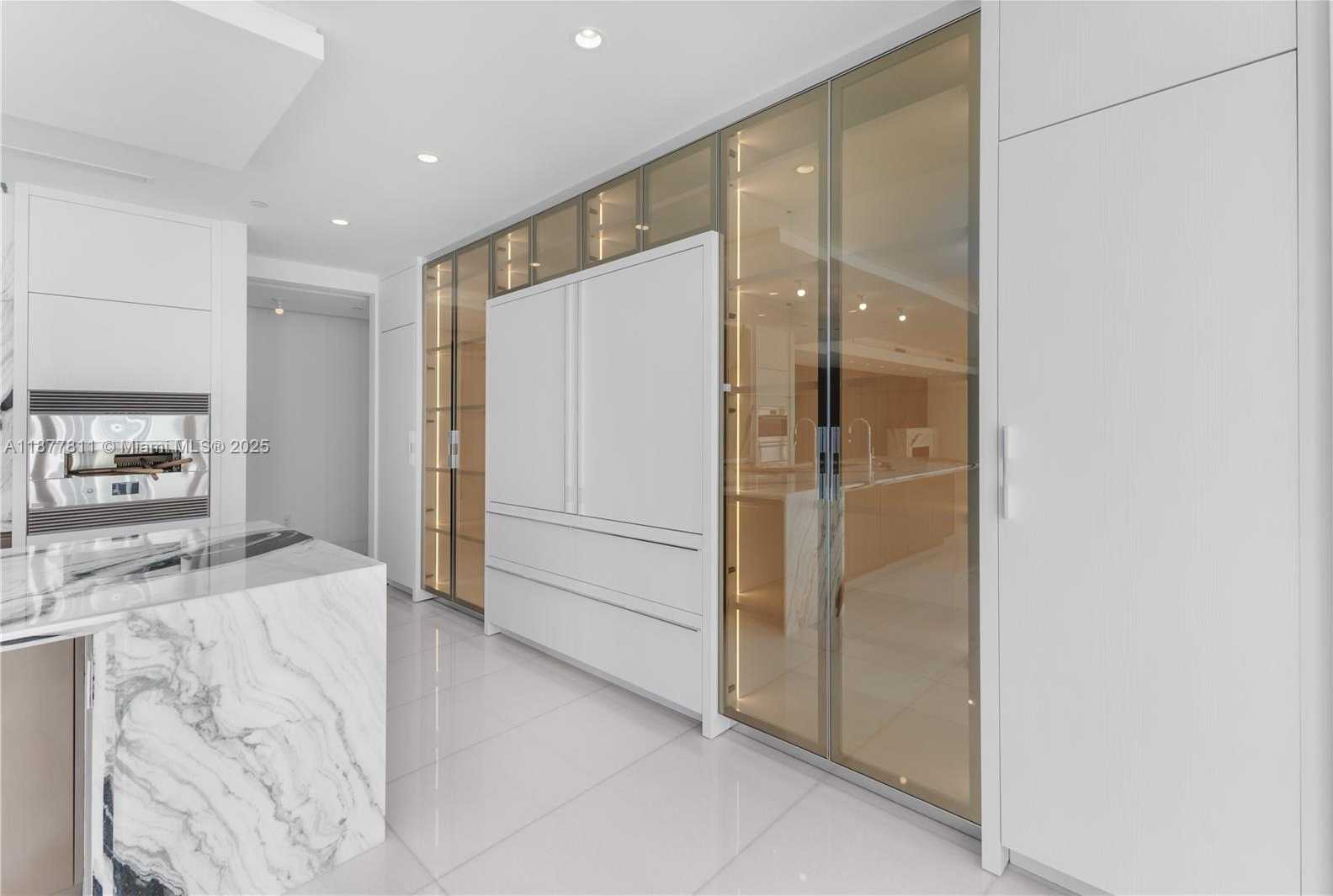 Small Image of 17975 COLLINS AVE #N-1802, Sunny Isles Beach Number 11