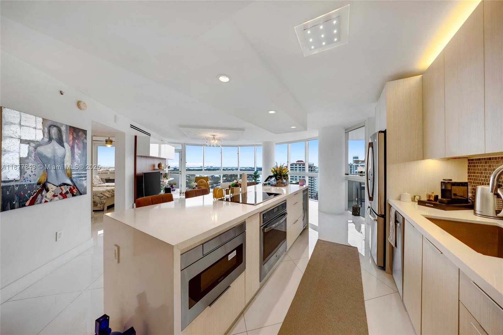 Small Image of 6301 COLLINS AVE #2107, Miami Beach Number 11