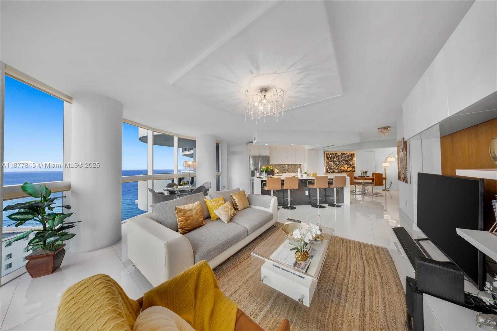 Small Image of 6301 COLLINS AVE #2107, Miami Beach Number 2