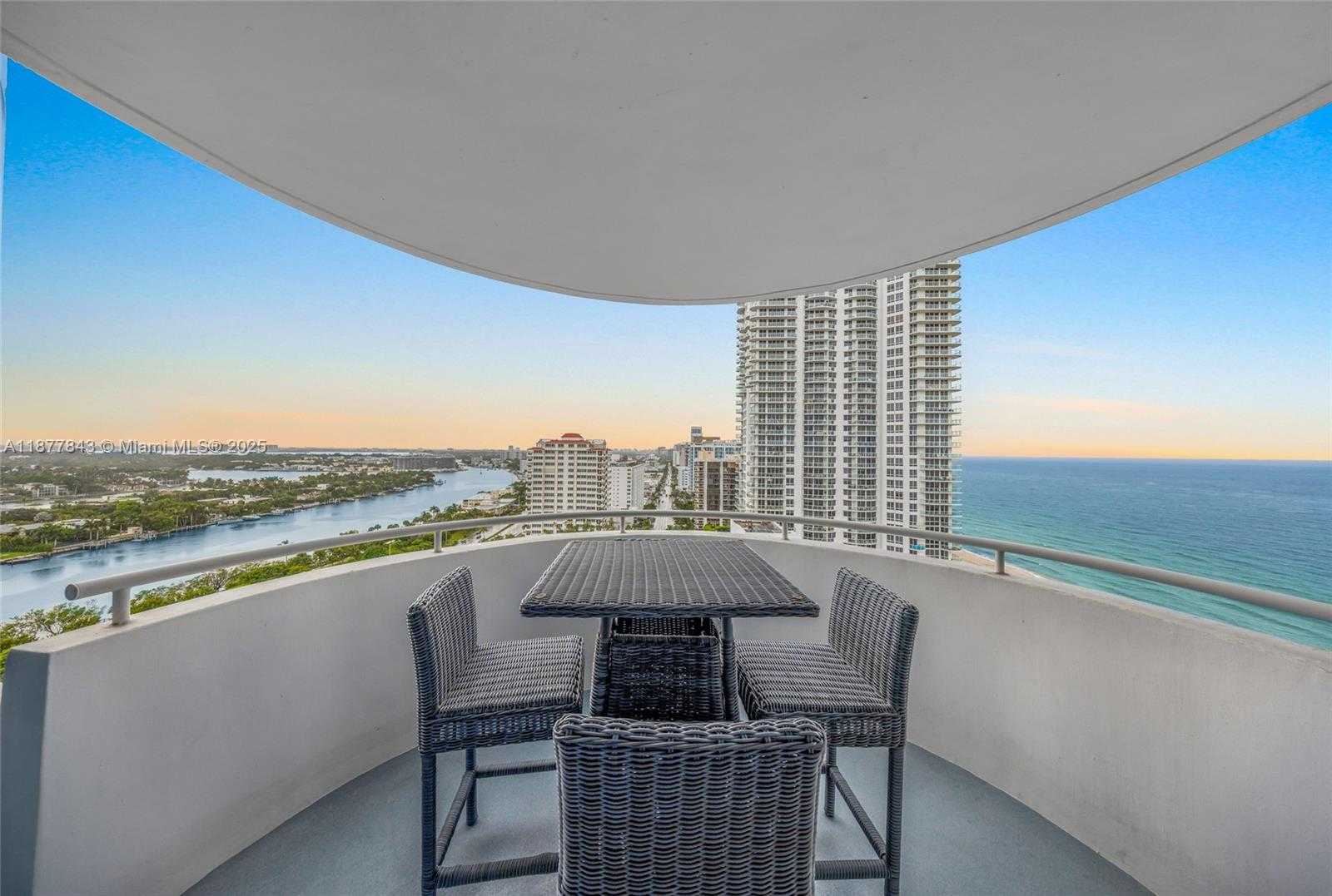 Small Image of 6301 COLLINS AVE #2107, Miami Beach Number 28