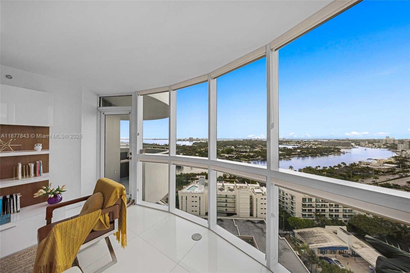 Small Image of 6301 COLLINS AVE #2107, Miami Beach Number 4