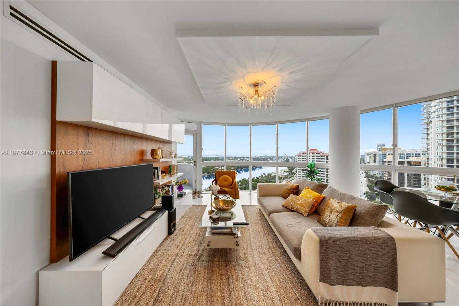 Small Image of 6301 COLLINS AVE #2107, Miami Beach Number 5