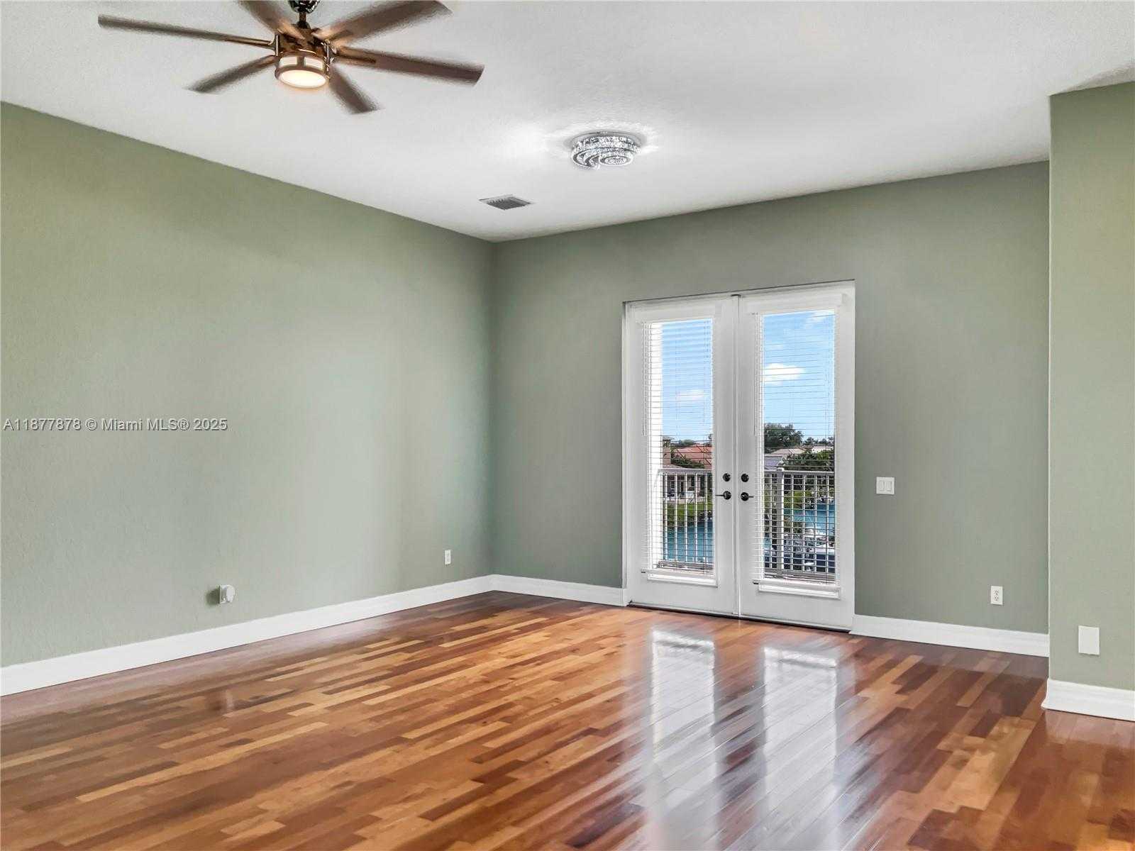 Small Image of 1340 APOLLO BEACH, Other City - In The State Of Florida Number 19