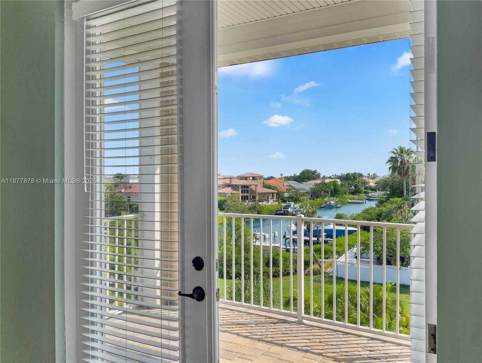 Small Image of 1340 APOLLO BEACH, Other City - In The State Of Florida Number 23