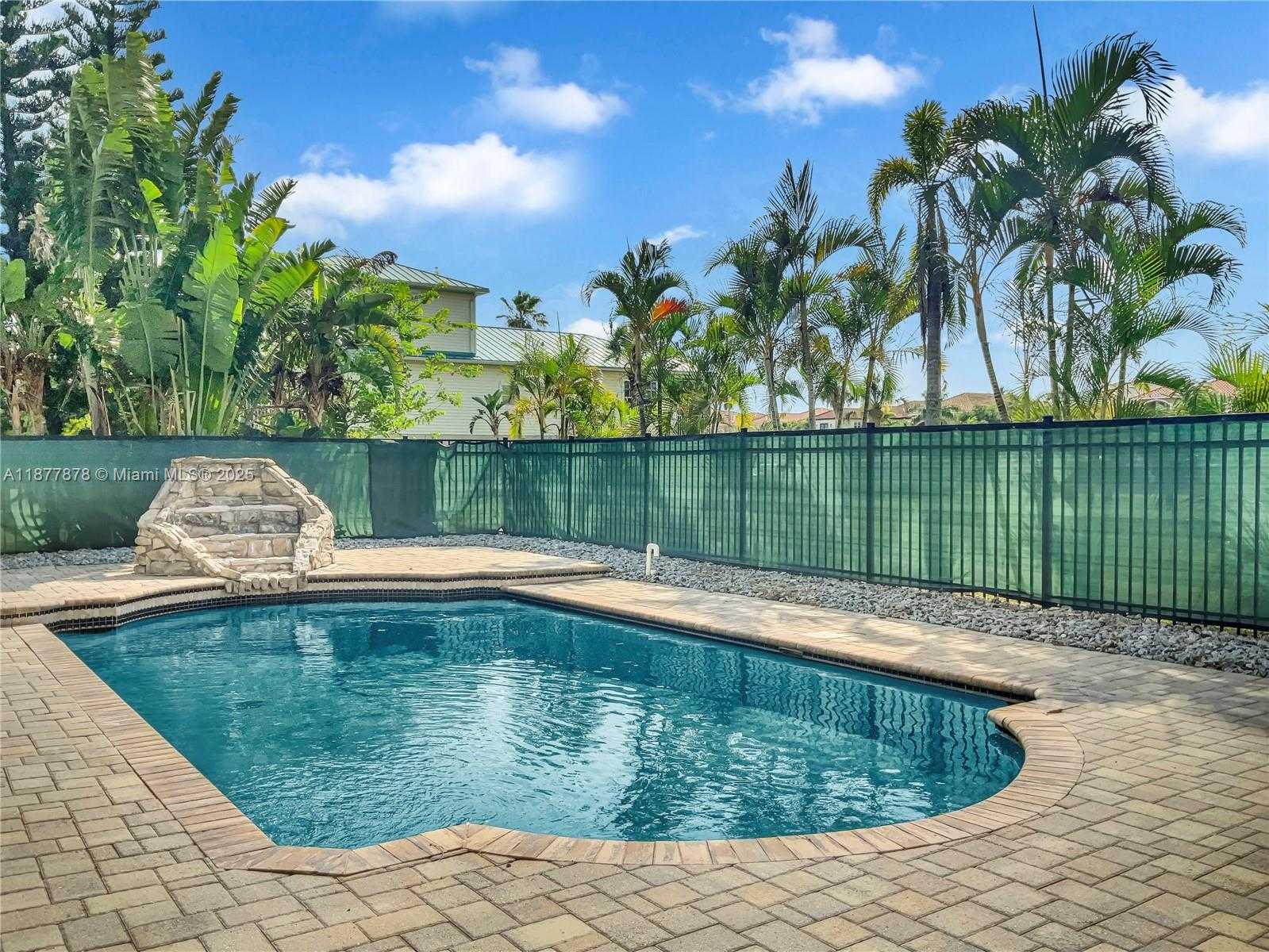 Small Image of 1340 APOLLO BEACH, Other City - In The State Of Florida Number 24