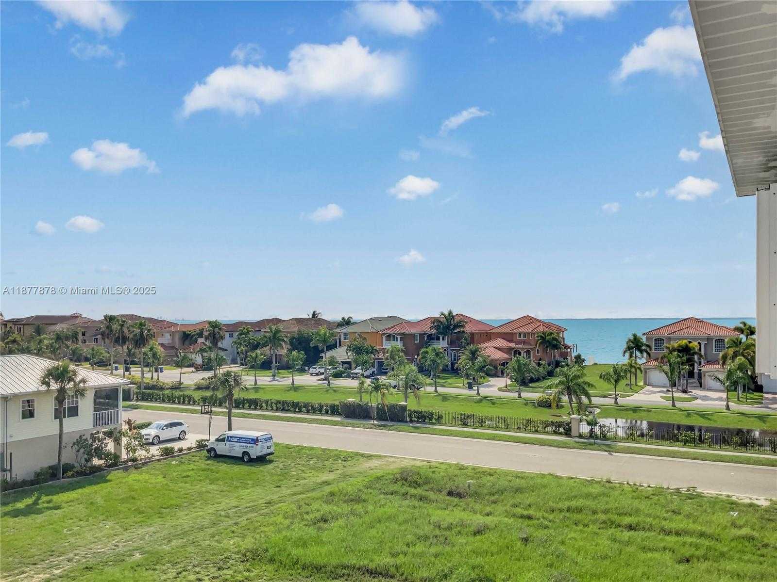 Small Image of 1340 APOLLO BEACH, Other City - In The State Of Florida Number 31