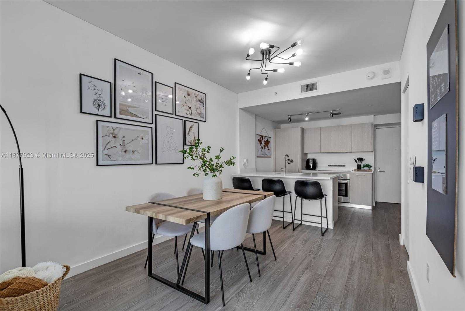 Small Image of 501 NORTH EAST 31ST ST #3704, Miami Number 16