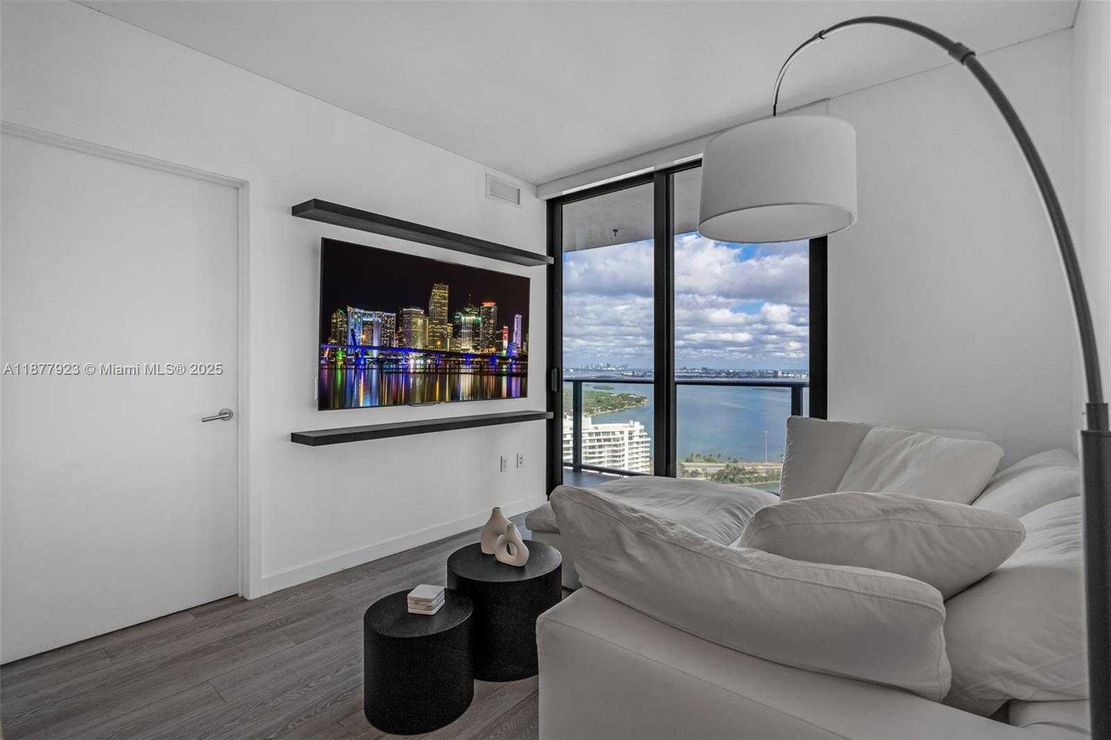 Small Image of 501 NORTH EAST 31ST ST #3704, Miami Number 17