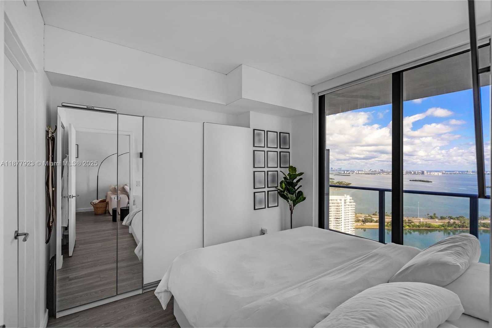 Small Image of 501 NORTH EAST 31ST ST #3704, Miami Number 20
