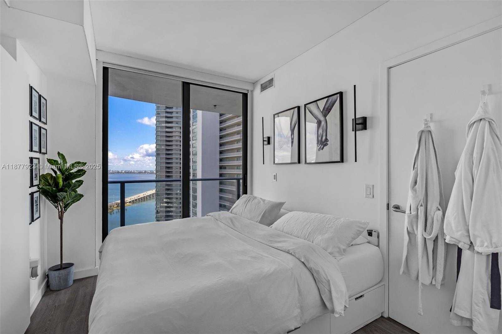 Small Image of 501 NORTH EAST 31ST ST #3704, Miami Number 23