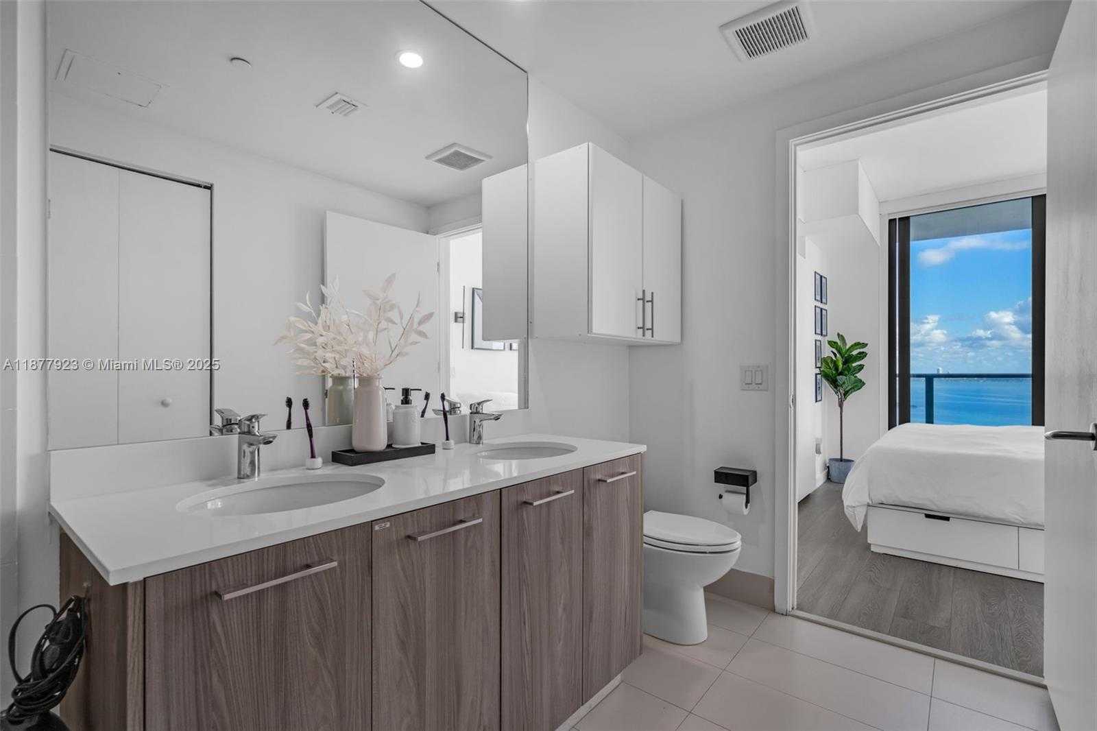Small Image of 501 NORTH EAST 31ST ST #3704, Miami Number 27