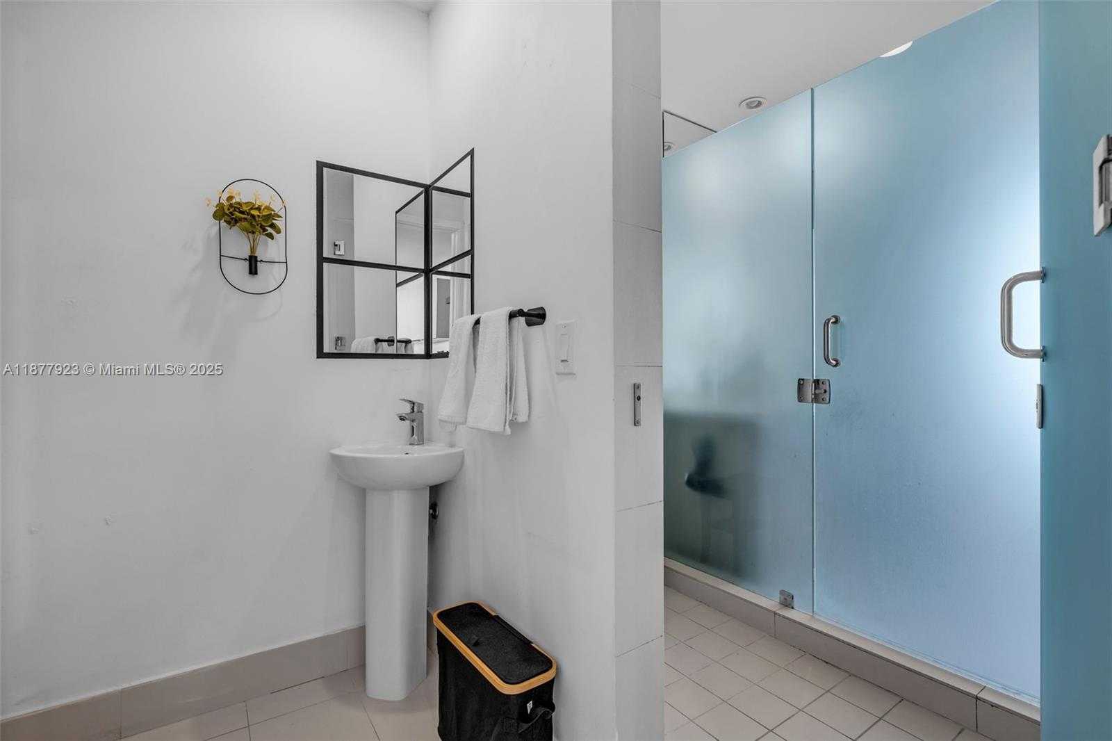 Small Image of 501 NORTH EAST 31ST ST #3704, Miami Number 28