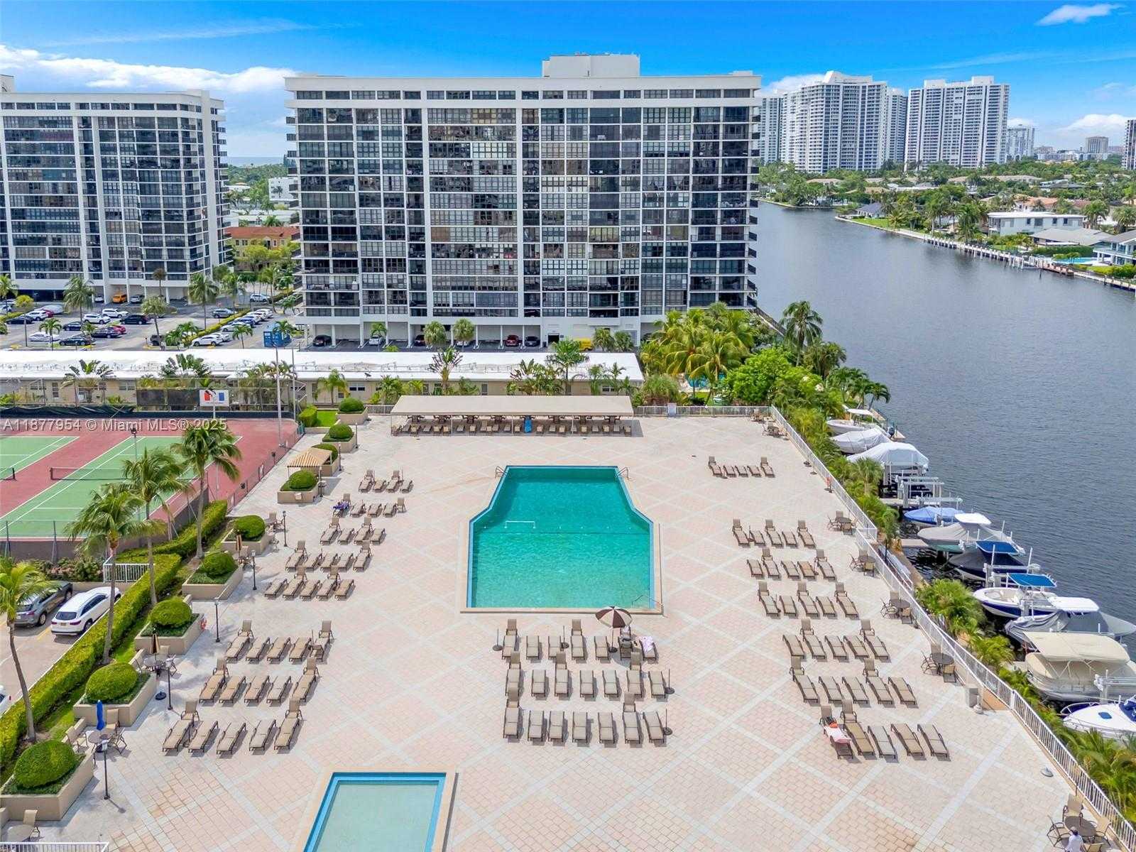 Small Image of 1965 SOUTH OCEAN DR #15B, Hallandale Beach Number 25