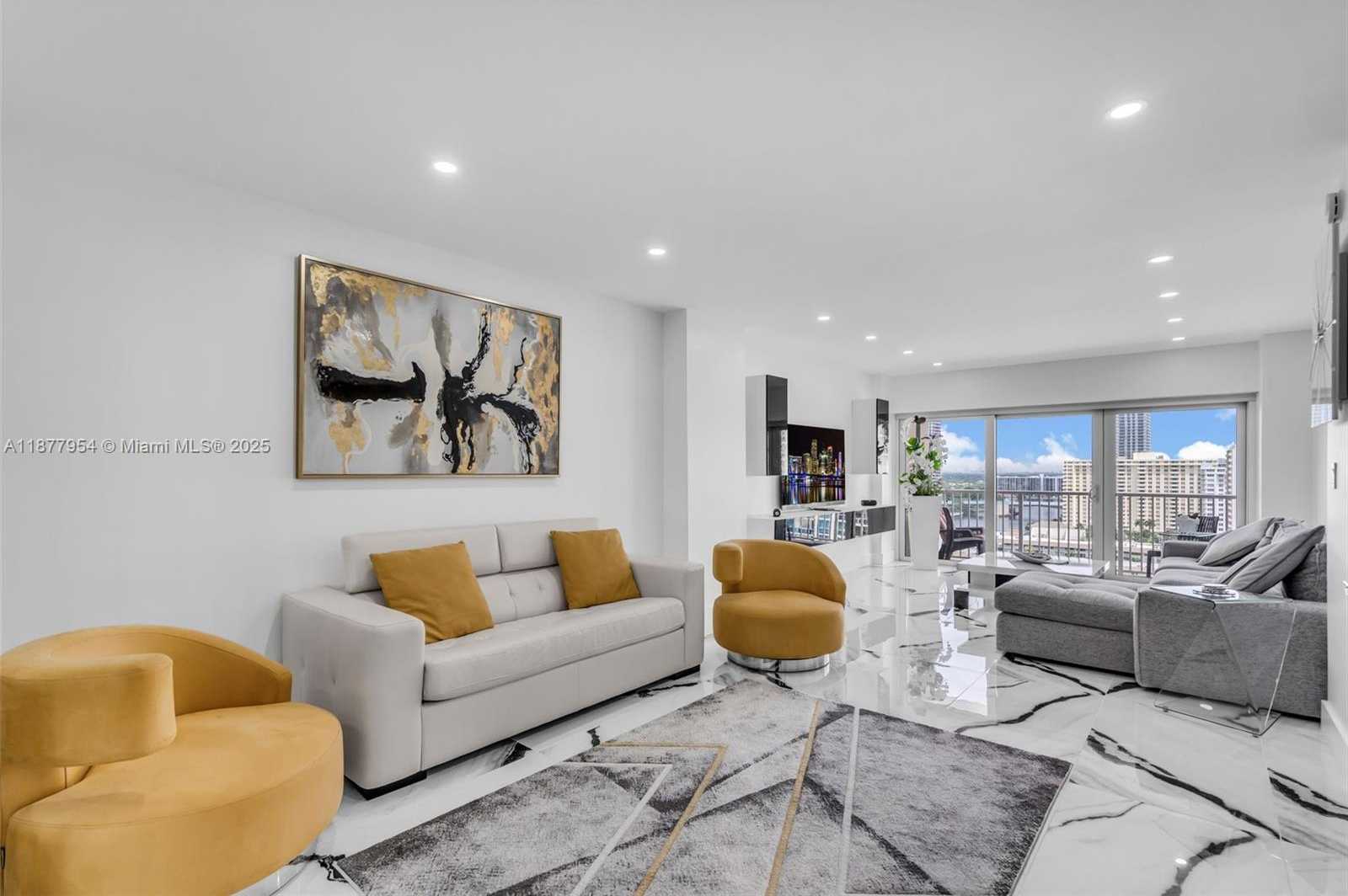 Small Image of 1965 SOUTH OCEAN DR #15B, Hallandale Beach Number 3