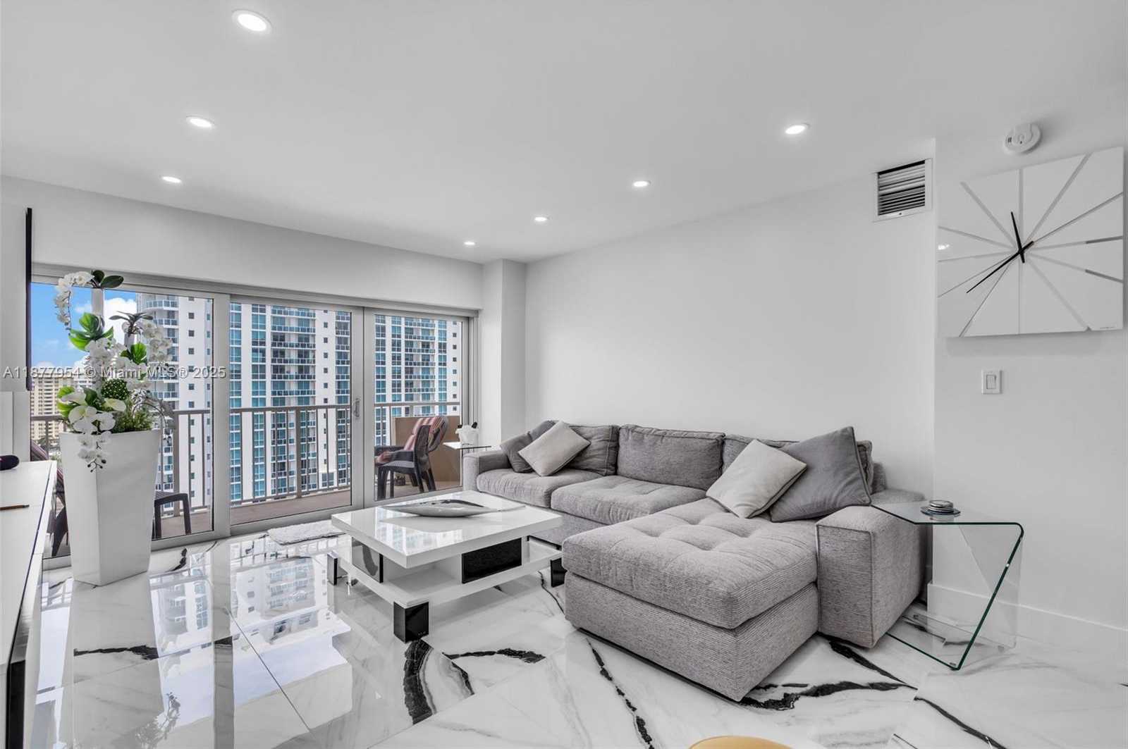 Small Image of 1965 SOUTH OCEAN DR #15B, Hallandale Beach Number 5