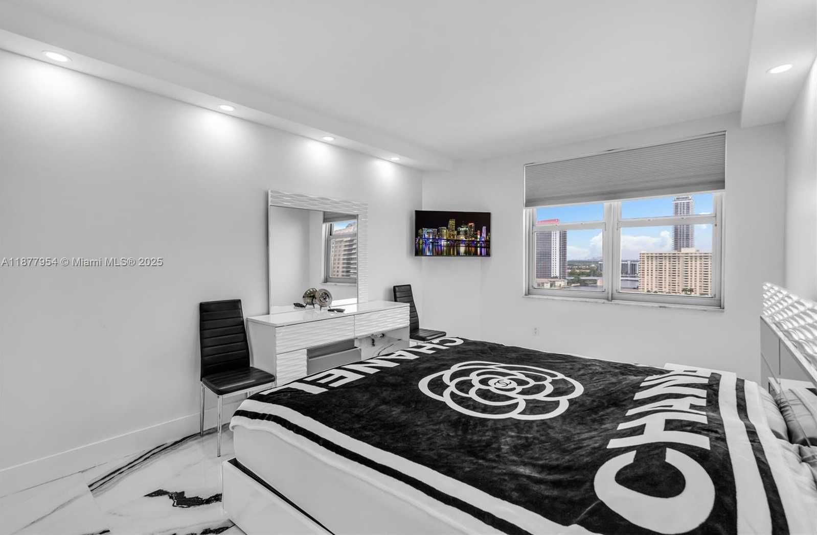 Small Image of 1965 SOUTH OCEAN DR #15B, Hallandale Beach Number 9