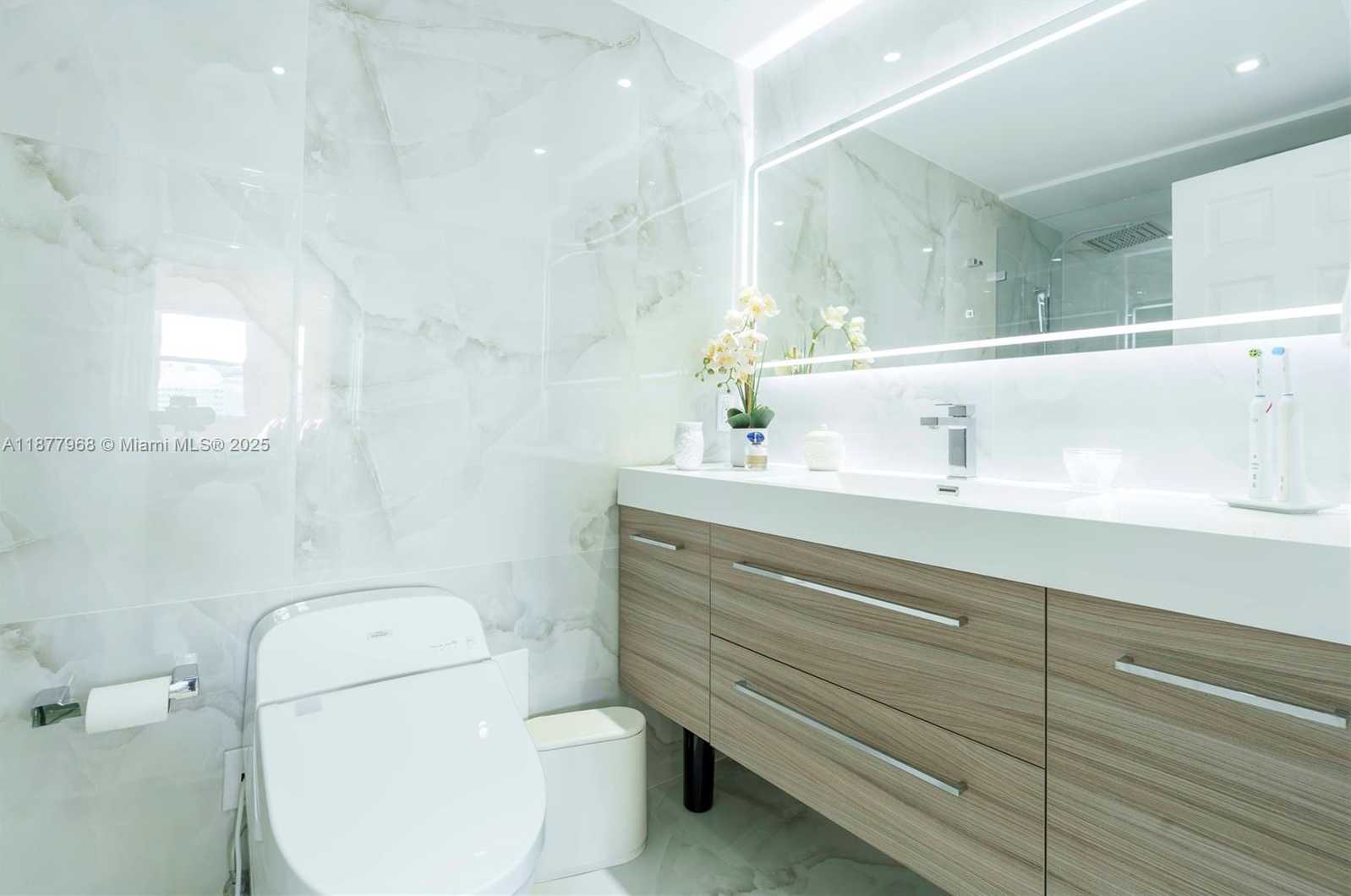 Small Image of 6770 INDIAN CREEK DR #15T, Miami Beach Number 6