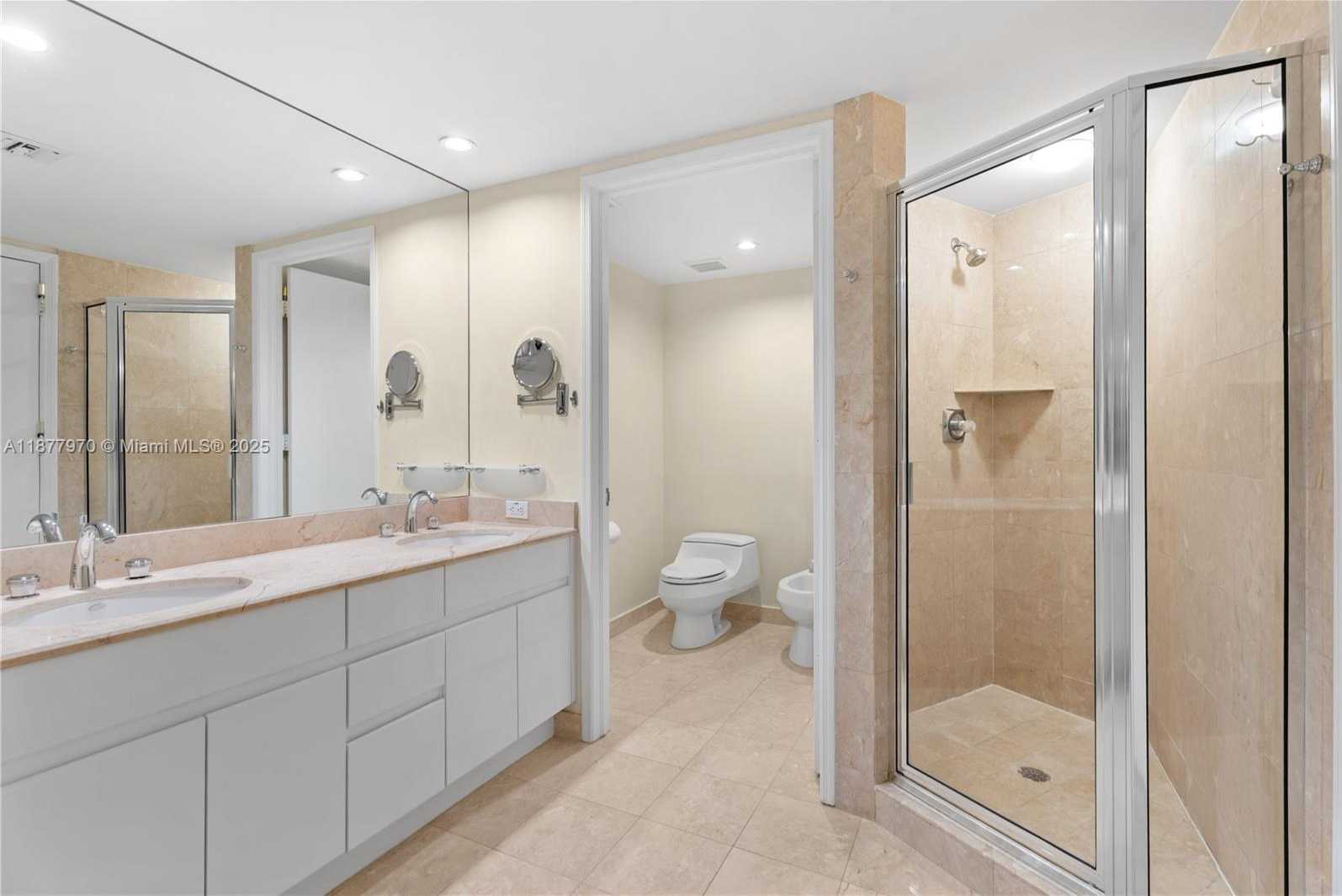 Small Image of 848 BRICKELL KEY DR #2502, Miami Number 12