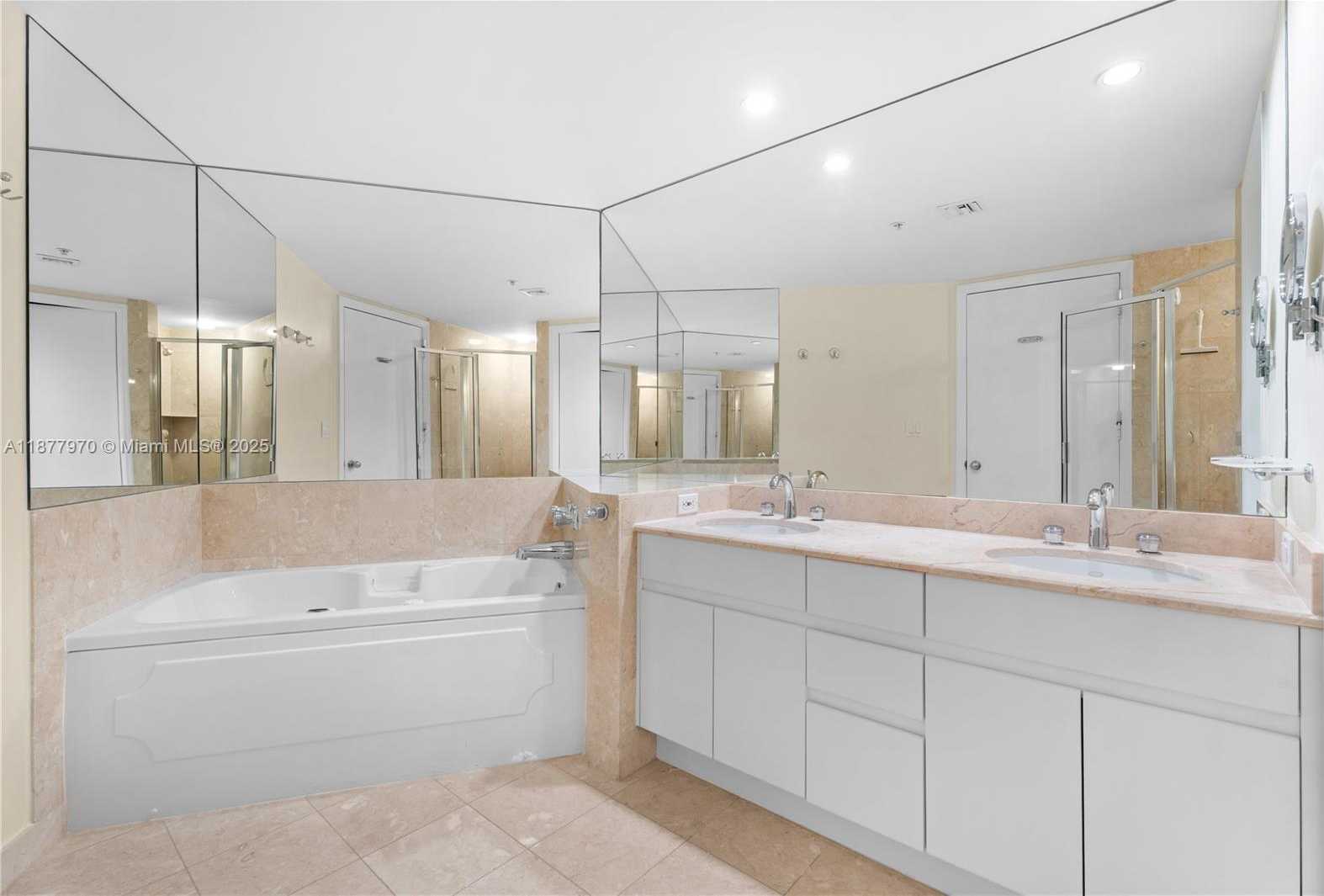 Small Image of 848 BRICKELL KEY DR #2502, Miami Number 13