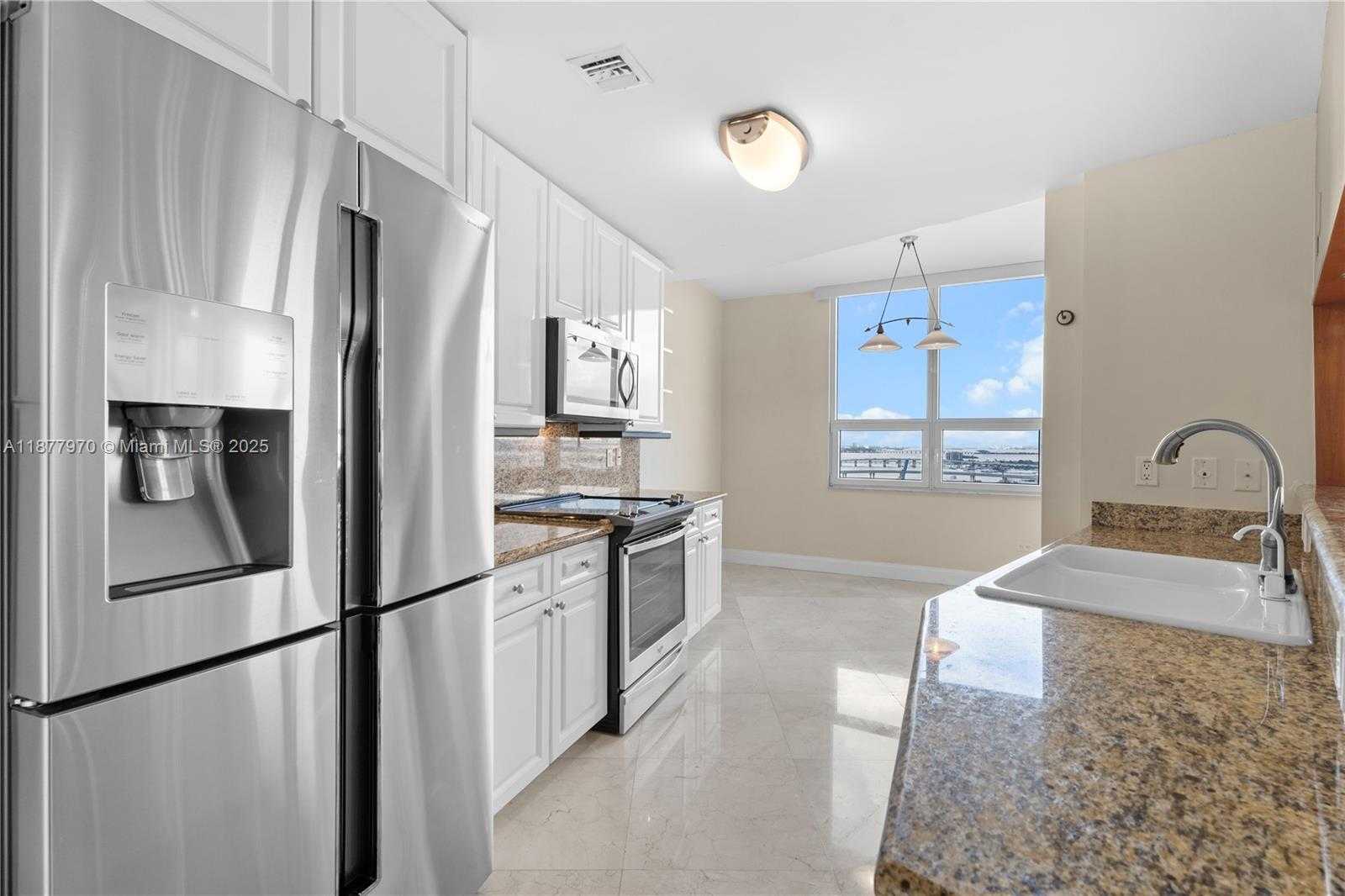 Small Image of 848 BRICKELL KEY DR #2502, Miami Number 7