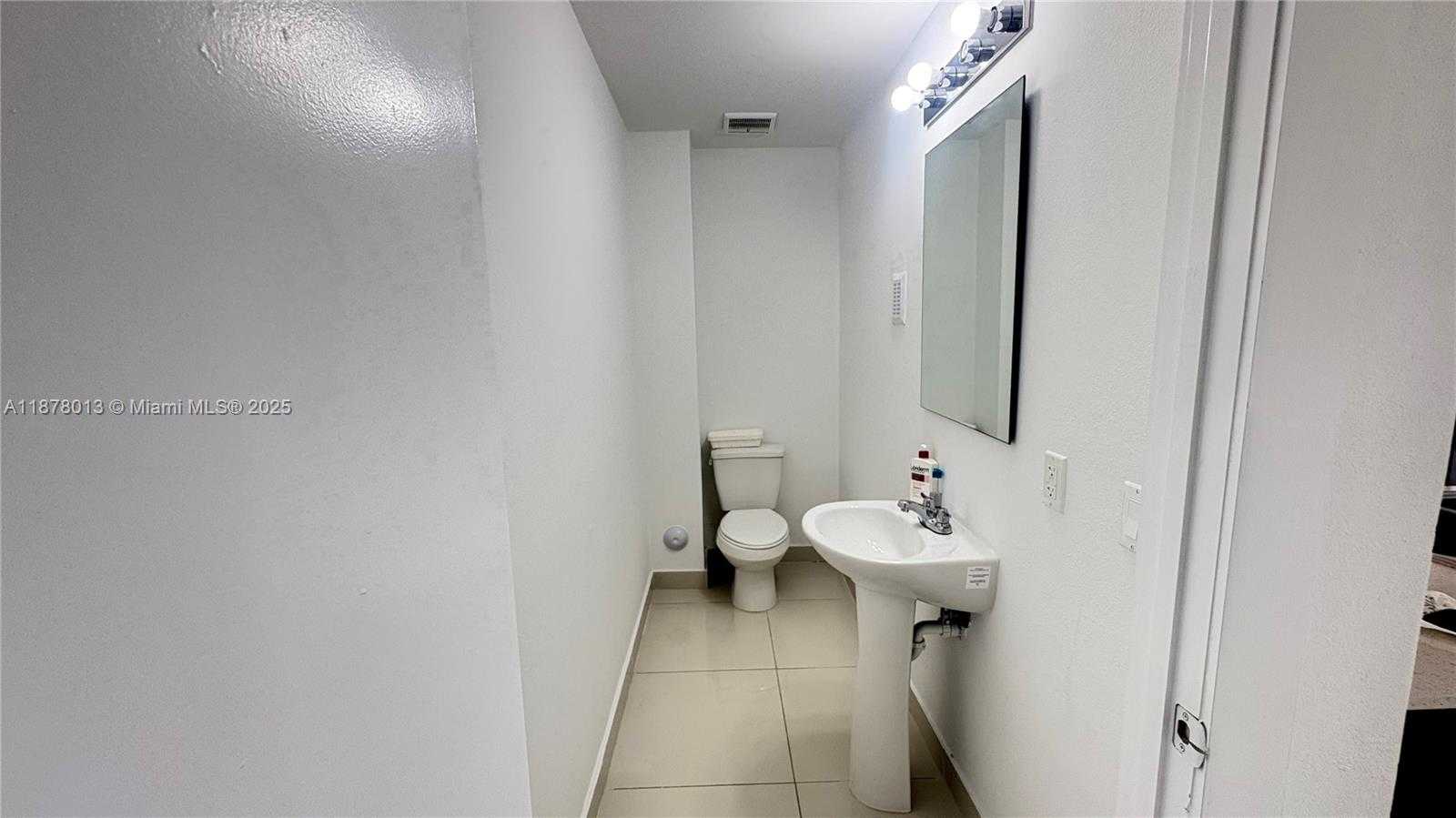 Small Image of 25874 SOUTH WEST 139TH CT, Homestead Number 4