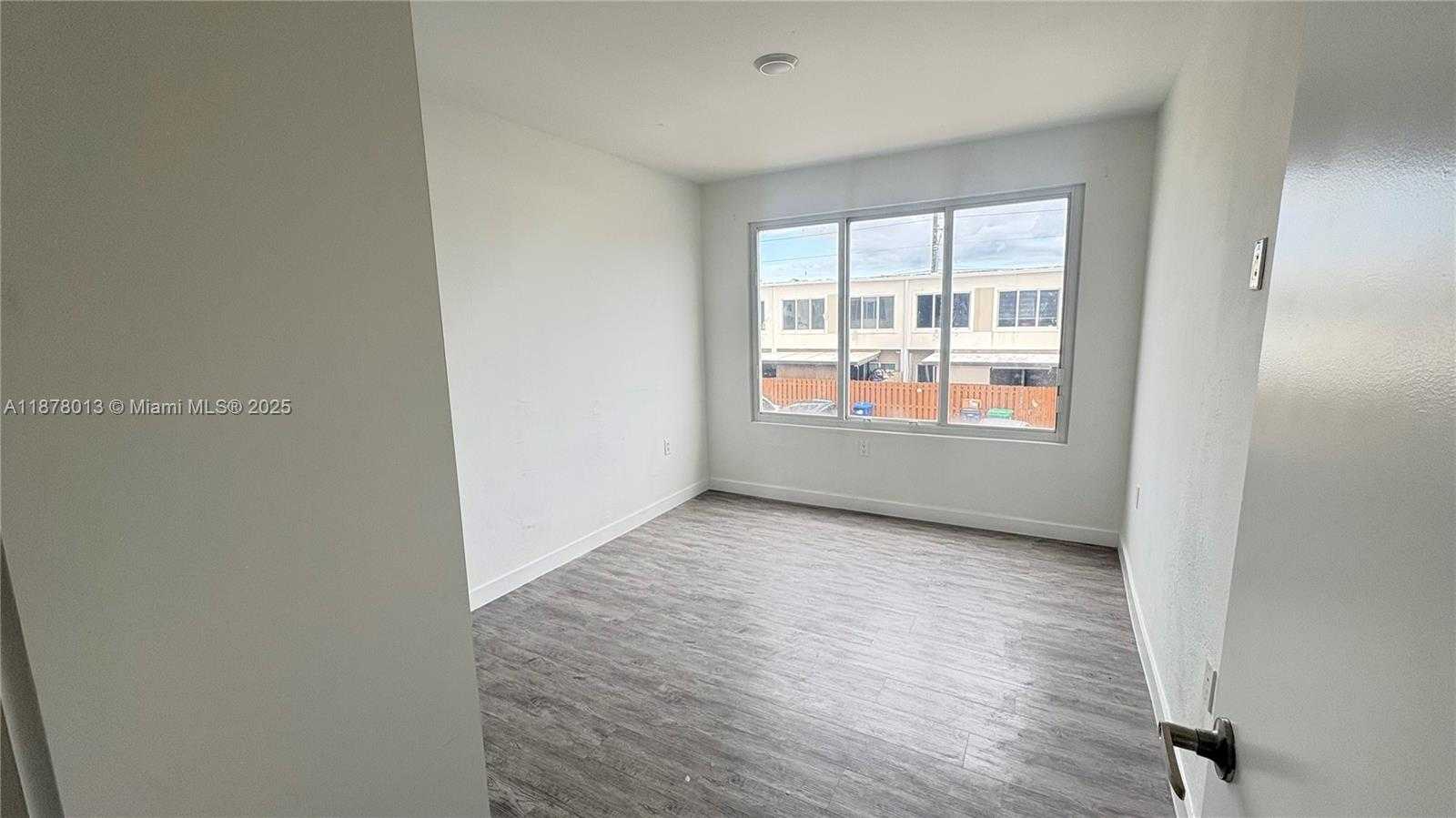 Small Image of 25874 SOUTH WEST 139TH CT, Homestead Number 8