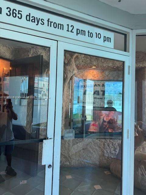 Small Image of 5445 COLLINS AVE #1602, Miami Beach Number 16