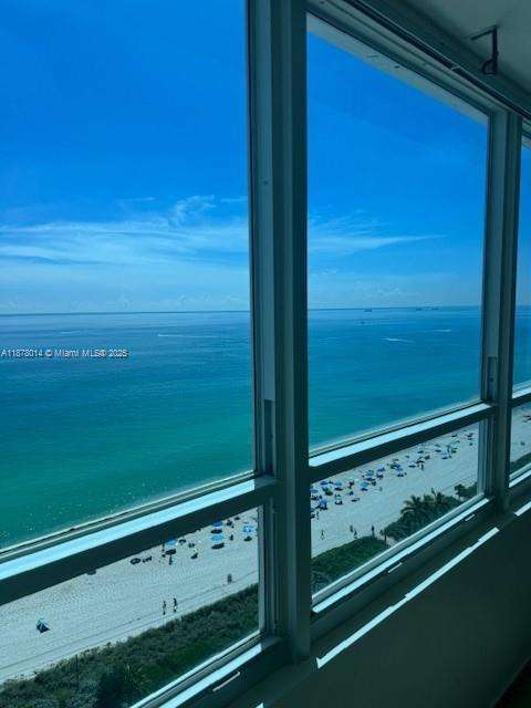 Small Image of 5445 COLLINS AVE #1602, Miami Beach Number 2