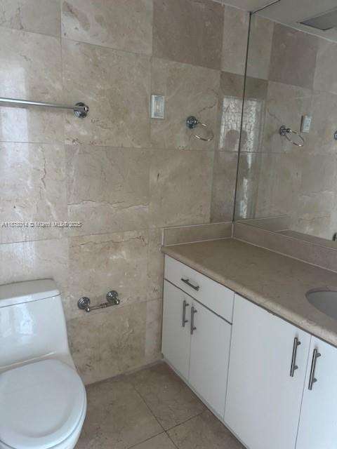 Small Image of 5445 COLLINS AVE #1602, Miami Beach Number 6