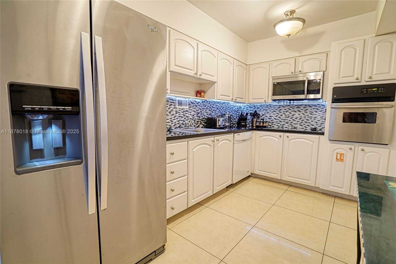 Small Image of 4001 SOUTH OCEAN DR #10R, Hollywood Number 4