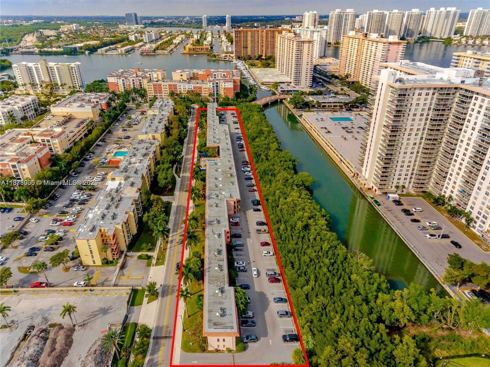Small Image of 251 NORTH EAST 172ND ST #221, Sunny Isles Beach Number 16