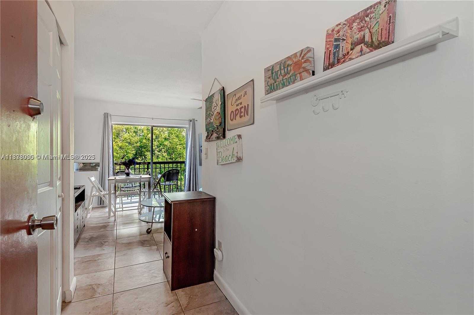 Small Image of 251 NORTH EAST 172ND ST #221, Sunny Isles Beach Number 4
