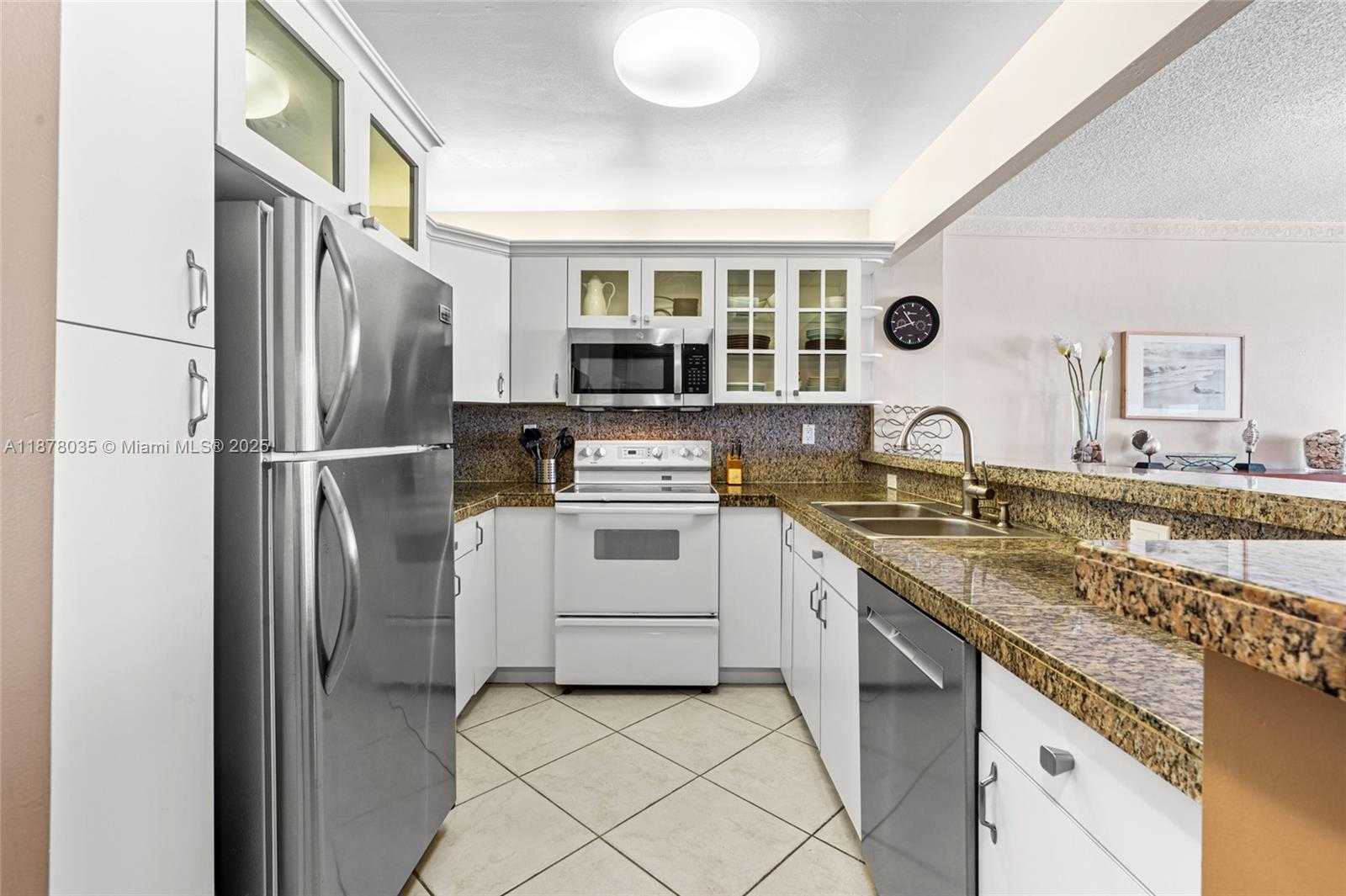 Small Image of 3725 SOUTH OCEAN DR #1609, Hollywood Number 10