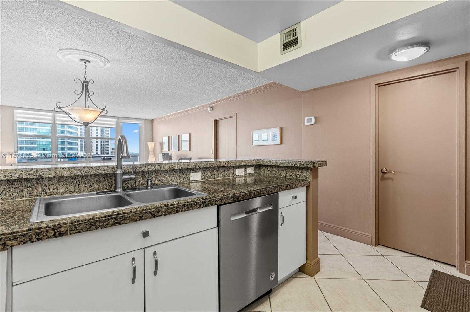 Small Image of 3725 SOUTH OCEAN DR #1609, Hollywood Number 14