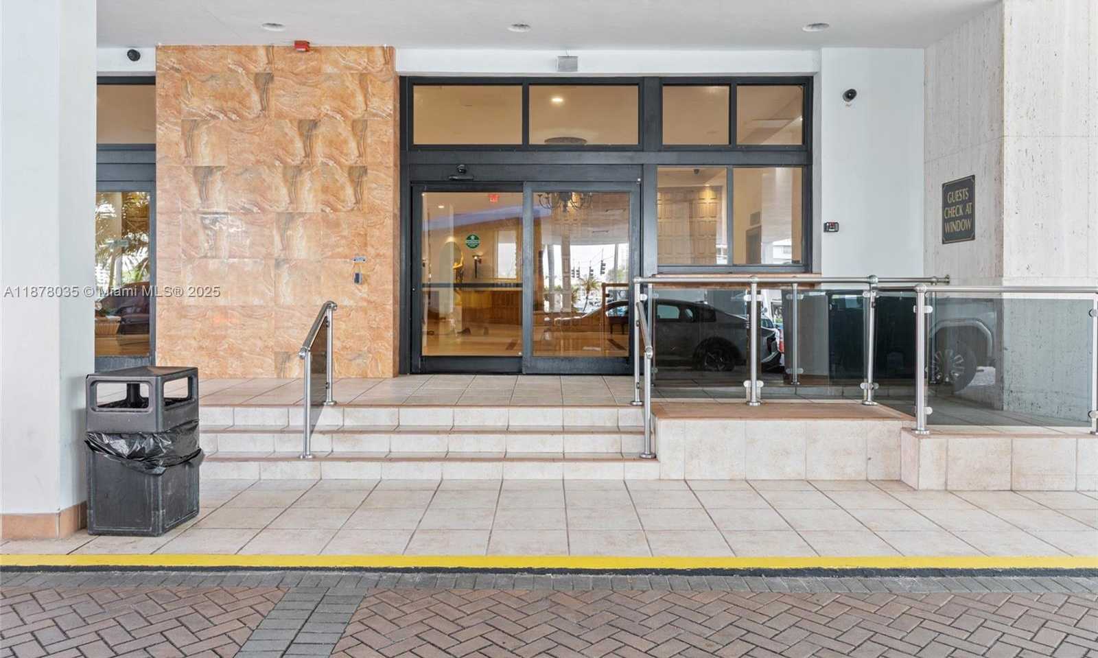 Small Image of 3725 SOUTH OCEAN DR #1609, Hollywood Number 5