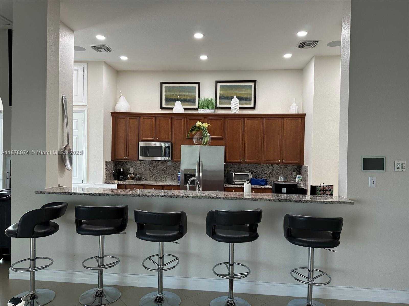 Small Image of 8938 WEST 35TH WAY, Hialeah Number 19