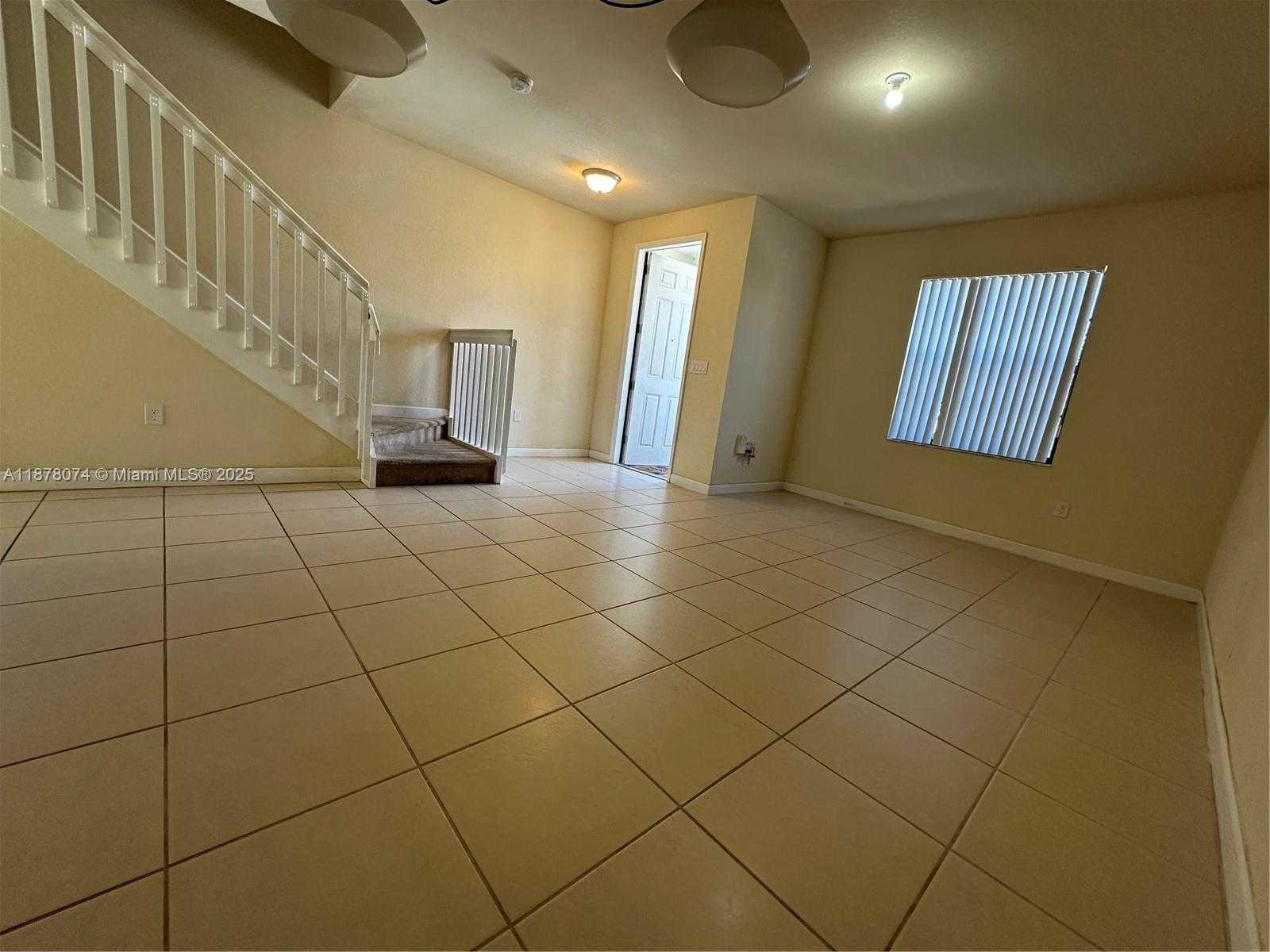 Small Image of 8938 WEST 35TH WAY, Hialeah Number 2