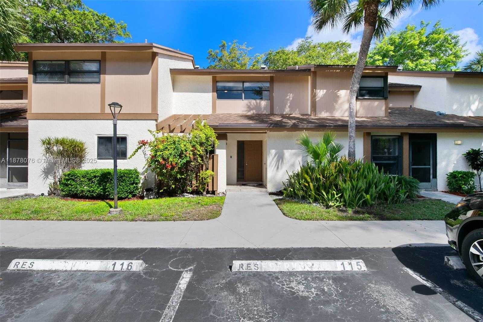 Small Image of 3005 NORTH WEST 48TH AVE #3005, Coconut Creek Number 2