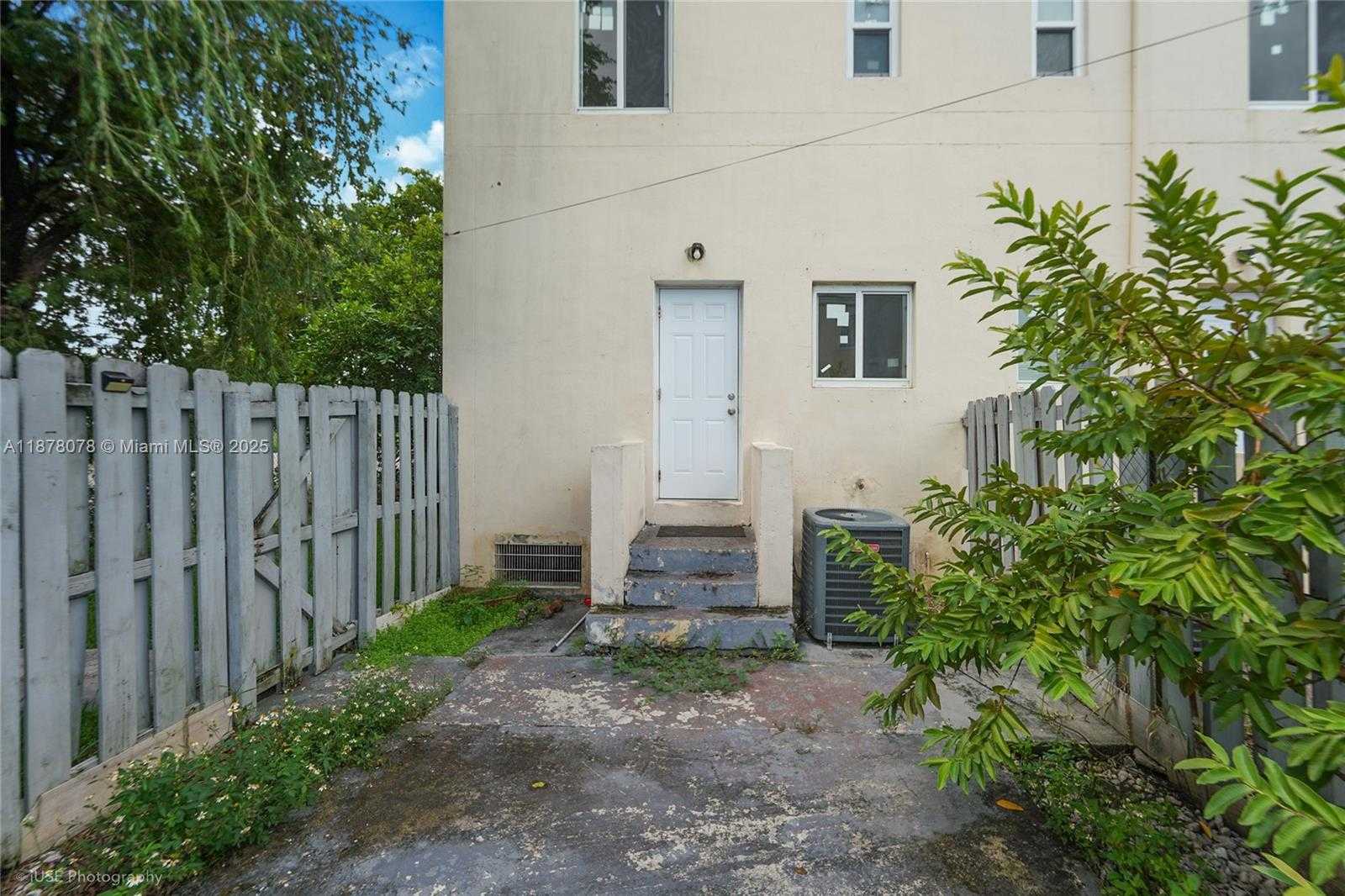 Small Image of 8301 NORTH WEST 5TH AVE #8301, Miami Number 13