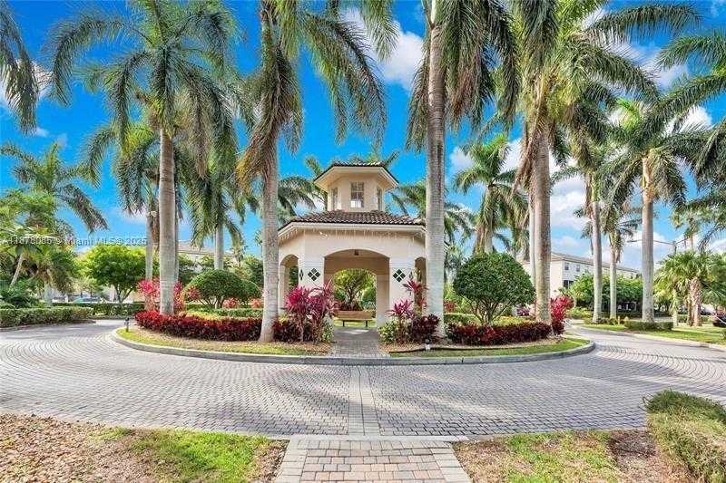 Small Image of 5725 NORTH WEST 114TH PATH #106, Doral Number 16
