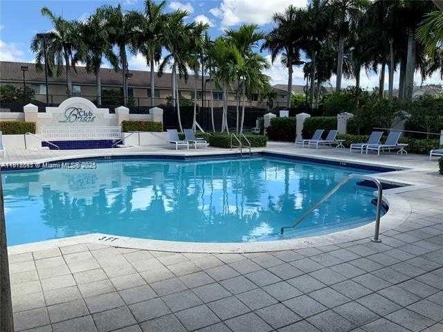 Small Image of 5725 NORTH WEST 114TH PATH #106, Doral Number 19