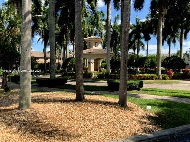 Small Image of 5725 NORTH WEST 114TH PATH #106, Doral Number 23